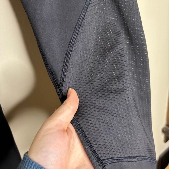 Althea Womens Capri Leggings with mesh accent black size medium - Picture 2 of 8